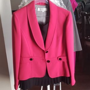 Tahari skirt suit